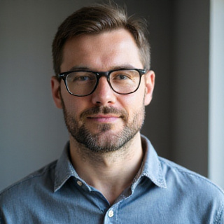 Tóth Gábor portré - Technikai szakértő